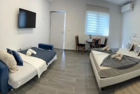Rooms Rose Гостьовий будинок Пореч