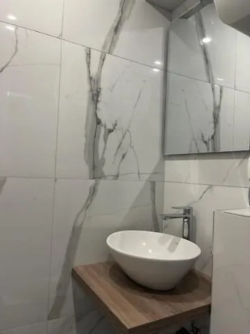 Naomi Vendégház 3*