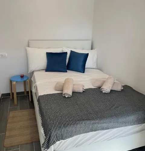 Naomi Vendégház 3*