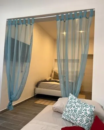 Guest house Naomi *